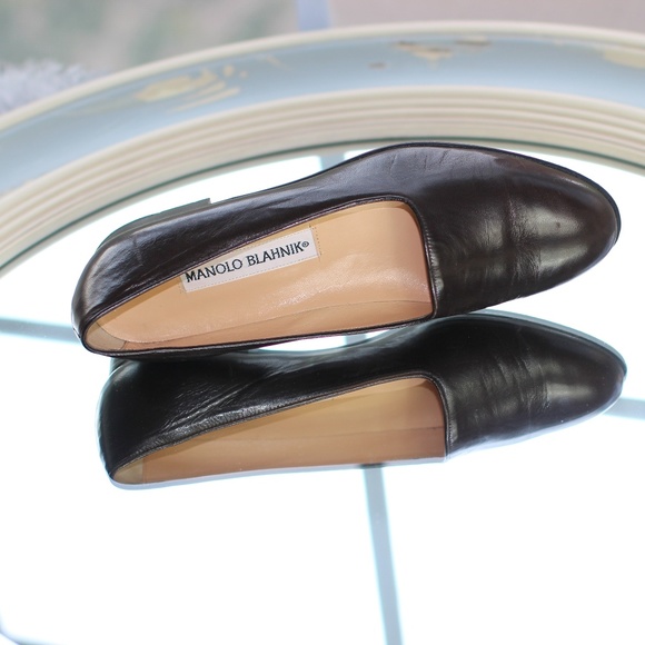 Manolo Blahnik Mahogany Calf Rounded Flat - Picture 3 of 8